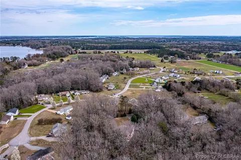 309 Dixie Dr, Dutton, VA 23050 photo 5