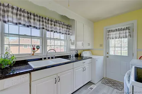 12 Old Meribeth Rd, Hampton, VA 23669 photo 15