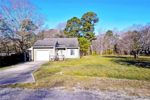 4617 Edenberry Lndg, Gloucester, VA 23061