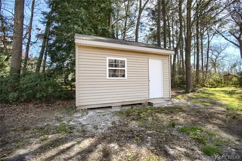 7810 Laurie Ln, Gloucester Point, VA 23062 photo 18