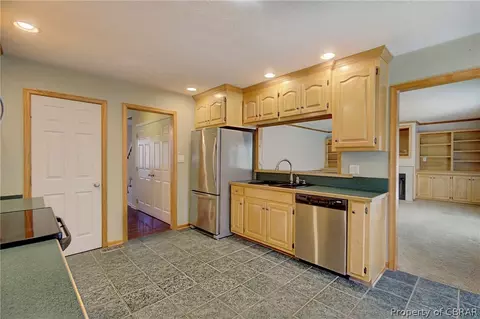7810 Laurie Ln, Gloucester Point, VA 23062 photo 14