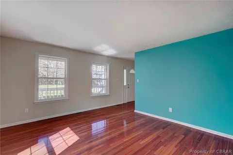 7810 Laurie Ln, Gloucester Point, VA 23062 photo 10