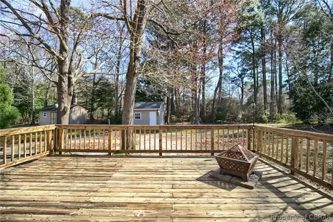 7810 Laurie Ln, Gloucester Point, VA 23062 photo 16