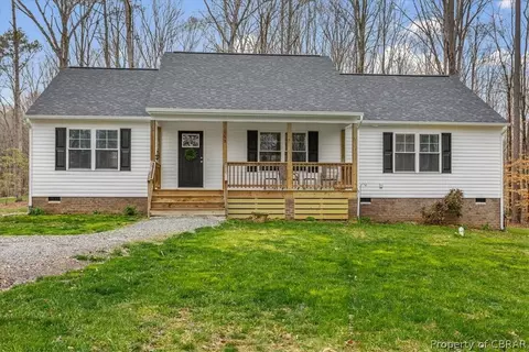 153 Fox Run Forest Ln, Beaverdam, VA 23015