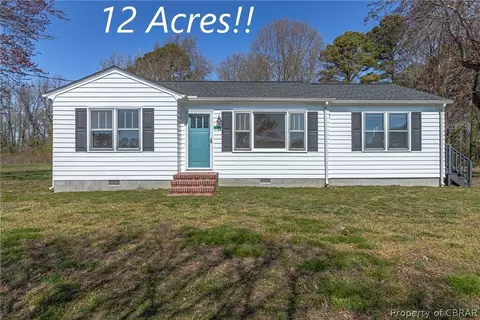 330 Benson Rd, Weems, VA 22576
