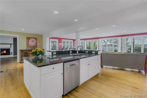 7375 Hope Haven Ln, Gloucester, VA 23061 photo 13