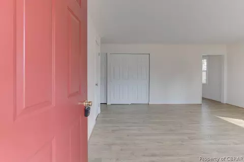 105 Beverly St, Hampton, VA 23669 photo 6