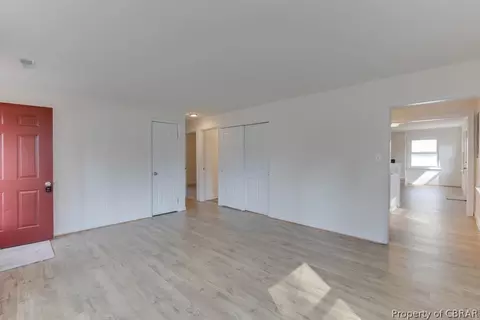 105 Beverly St, Hampton, VA 23669 photo 8