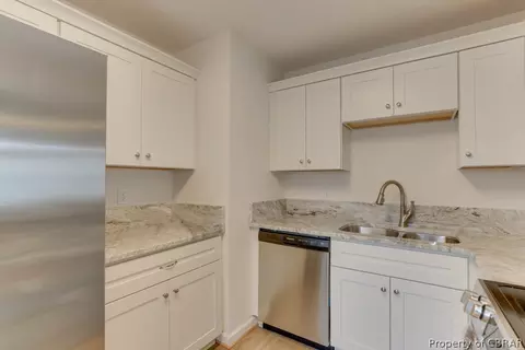 105 Beverly St, Hampton, VA 23669 photo 18