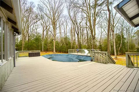 6608 Hollybrook Ln, Gloucester, VA 23061 photo 41