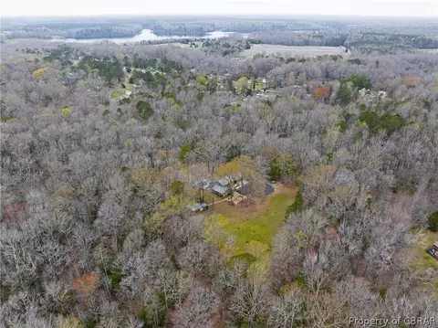 6608 Hollybrook Ln, Gloucester, VA 23061 photo 6