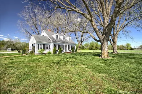 2380 Buena Vista Rd, Saluda, VA 23149