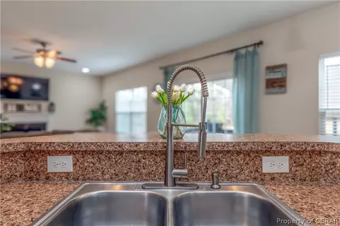8461 Thomas Jefferson Way, Gloucester, VA 23061 photo 17