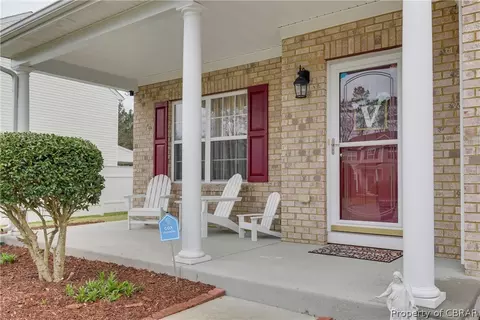 7180 Vaden Dr, Gloucester, VA 23061 photo 4