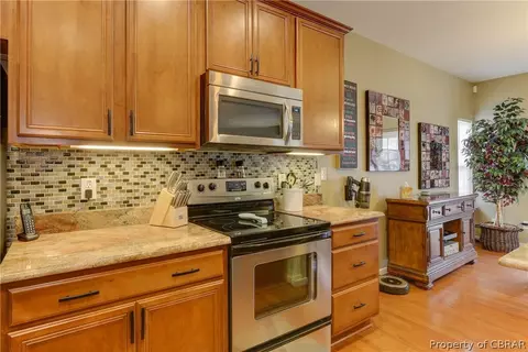 7180 Vaden Dr, Gloucester, VA 23061 photo 20