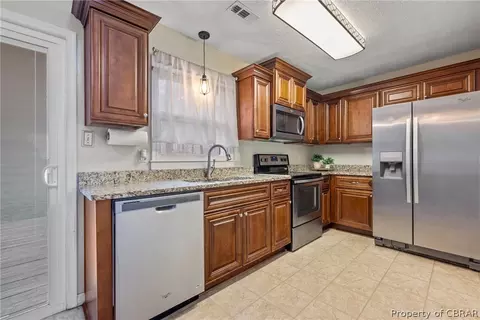 5511 Hickory Fork Rd, Gloucester, VA 23061 photo 9