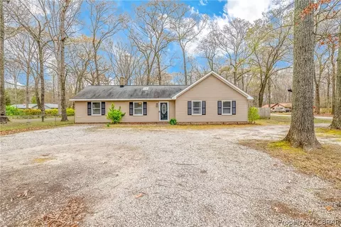 5511 Hickory Fork Rd, Gloucester, VA 23061