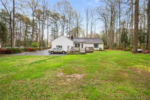 9596 Spring Branch Dr, North, VA 23128 photo 36