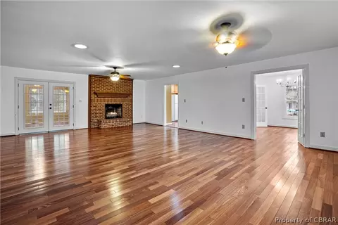 9596 Spring Branch Dr, North, VA 23128 photo 9