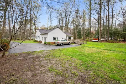 9596 Spring Branch Dr, North, VA 23128 photo 34