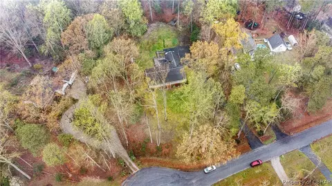 9596 Spring Branch Dr, North, VA 23128 photo 4