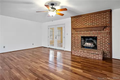 9596 Spring Branch Dr, North, VA 23128 photo 10