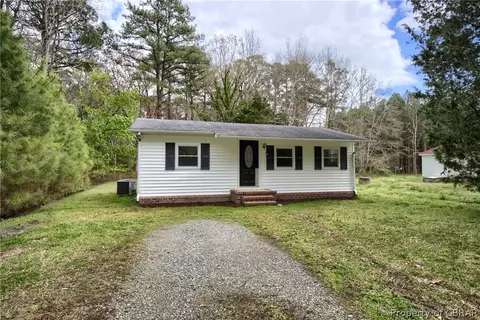 4253 New Point Comfort Hwy, Port Haywood, VA 23138