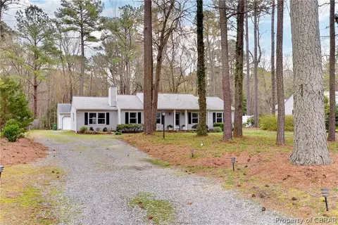 4413 Old Squaw Ln, Gloucester, VA 23061 photo 30