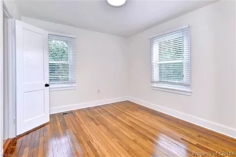 6878 Fairview St, Gloucester, VA 23061 photo 16