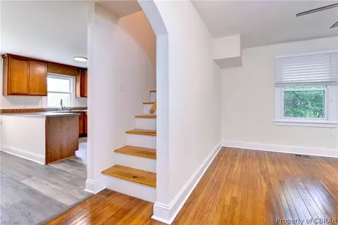 6878 Fairview St, Gloucester, VA 23061 photo 8