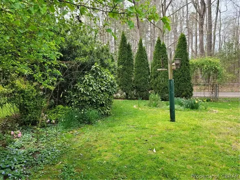 8130 Sheffield Dr, Gloucester, VA 23061 photo 25