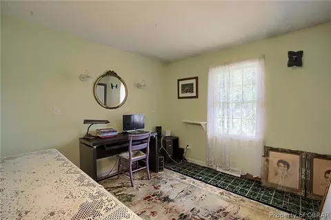 8110 Roaring Springs Rd, Gloucester, VA 23061 photo 11