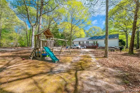 8298 Woodhaven Dr, Gloucester, VA 23061 photo 23