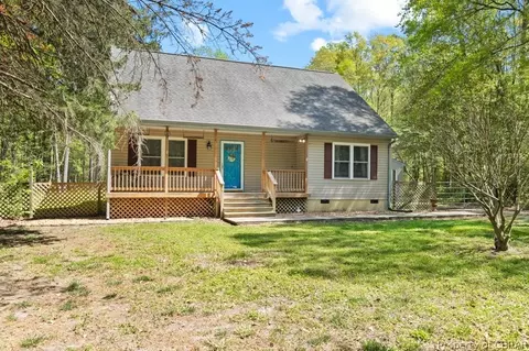 6725 Paramont Ct, Gloucester, VA 23061