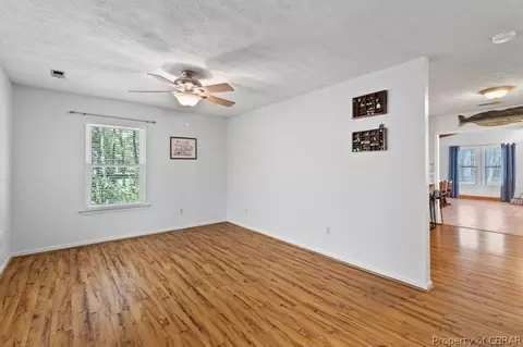 6725 Paramont Ct, Gloucester, VA 23061 photo 7