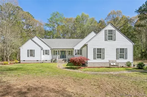 12233 Elizabeth Curtis Ln, Gloucester, VA 23061