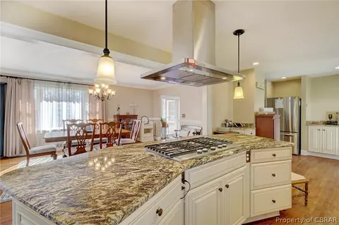 21 Holly St, Hampton, VA 23669 photo 9
