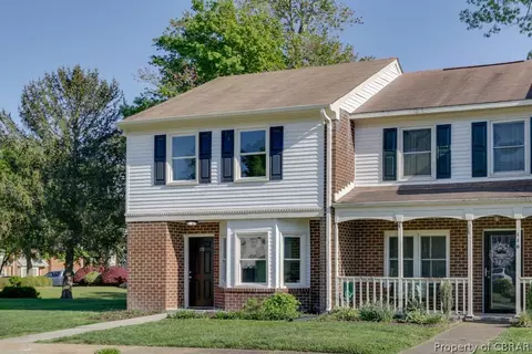 118 Solebay St, Yorktown, VA 23692
