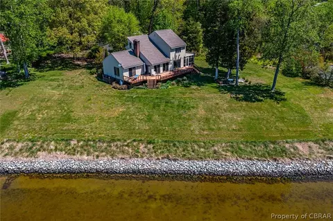 212 Ferry Point Rd, Burgess, VA 22432