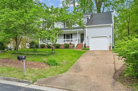 106 Percussion Rd, Williamsburg, VA 23185