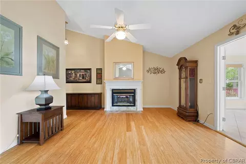4343 Teal Cir, Gloucester, VA 23061 photo 7