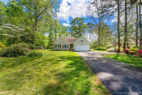 4343 Teal Cir, Gloucester, VA 23061 photo 2