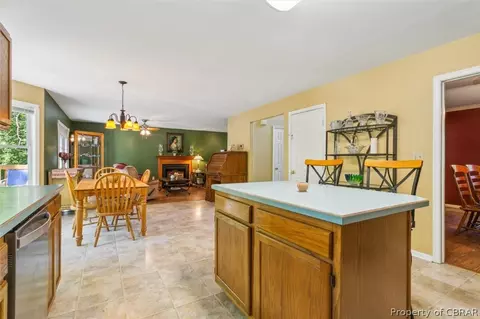 5376 Marlborough Dr, Gloucester, VA 23061 photo 22