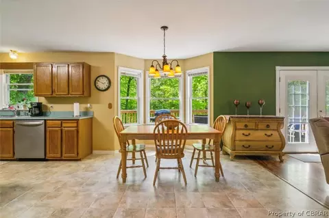 5376 Marlborough Dr, Gloucester, VA 23061 photo 18