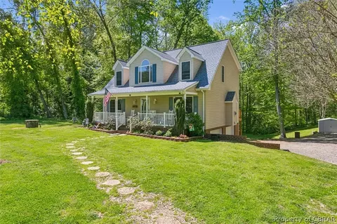 5376 Marlborough Dr, Gloucester, VA 23061 photo 3