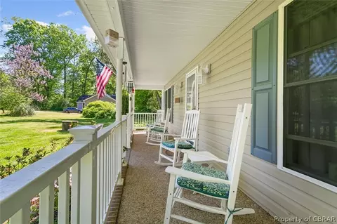 5376 Marlborough Dr, Gloucester, VA 23061 photo 6