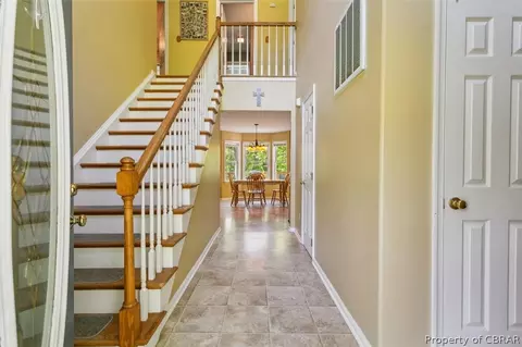 5376 Marlborough Dr, Gloucester, VA 23061 photo 8