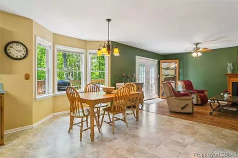 5376 Marlborough Dr, Gloucester, VA 23061 photo 19
