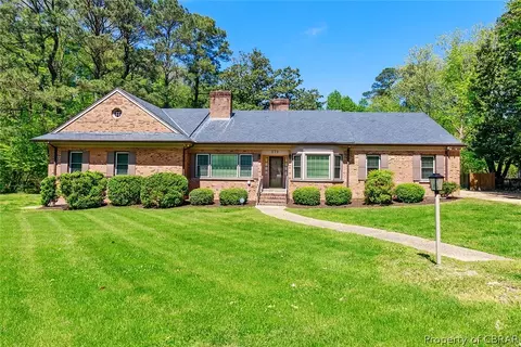 279 E Colonial Trl, Surry, VA 23883