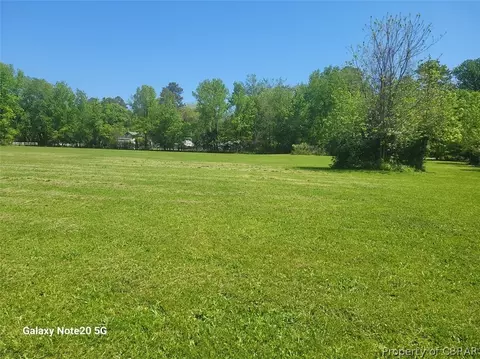 200 Hansford Ln, Seaford, VA 23696